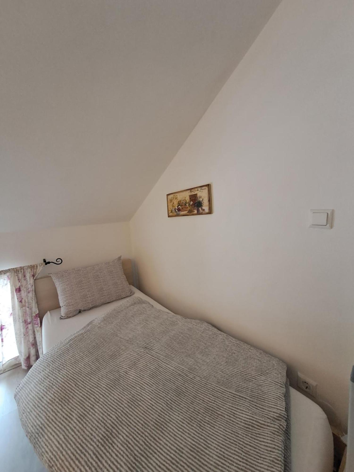 Greta Apartment