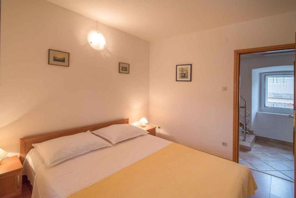 Greta Apartment *