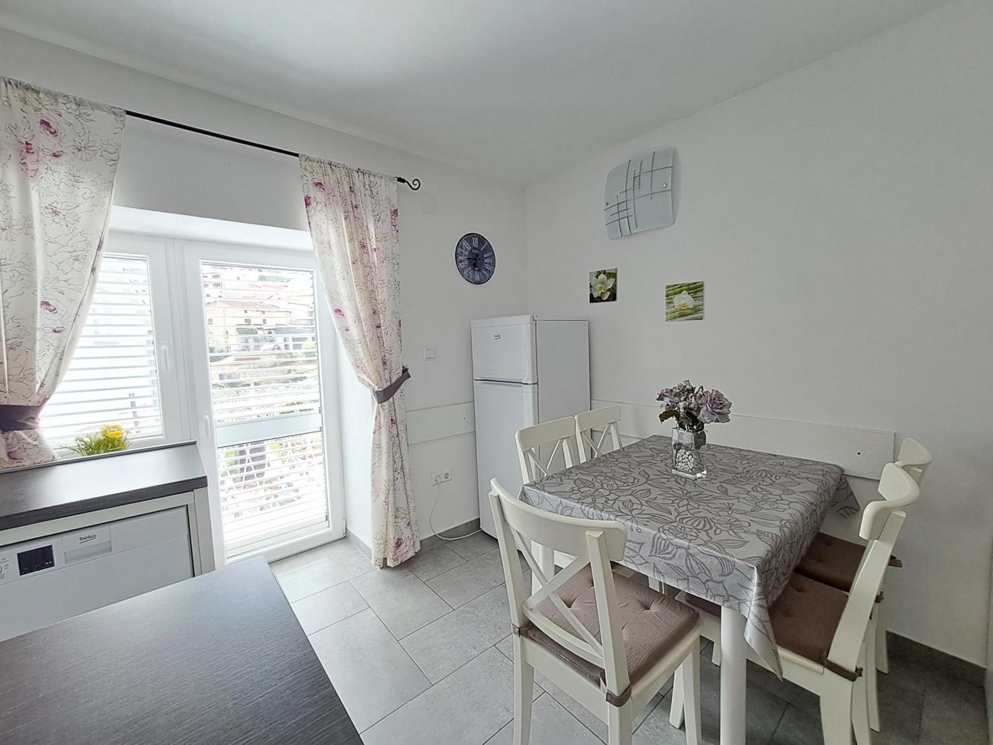Greta Apartment *